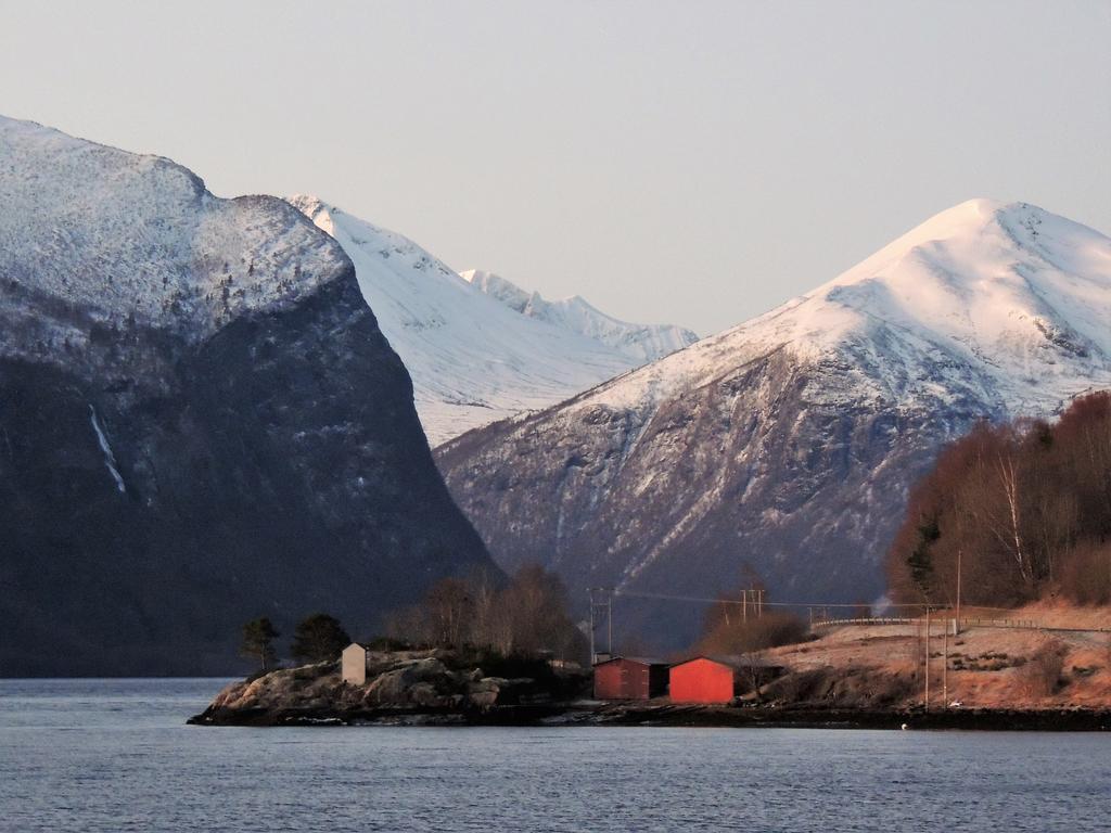 Tindelykke Villa Isfjorden Exterior photo